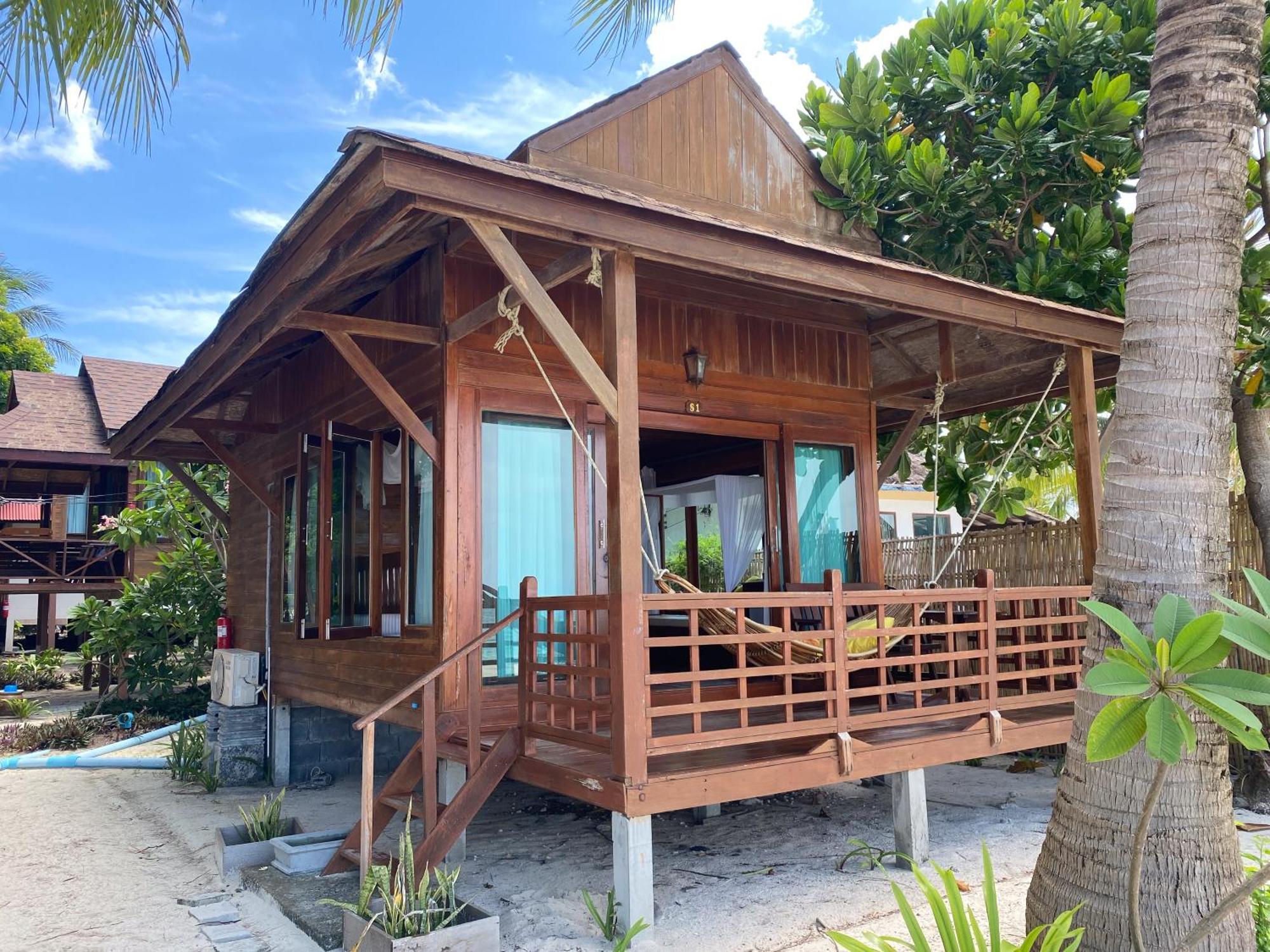 Lipe Beach Resort Экстерьер фото